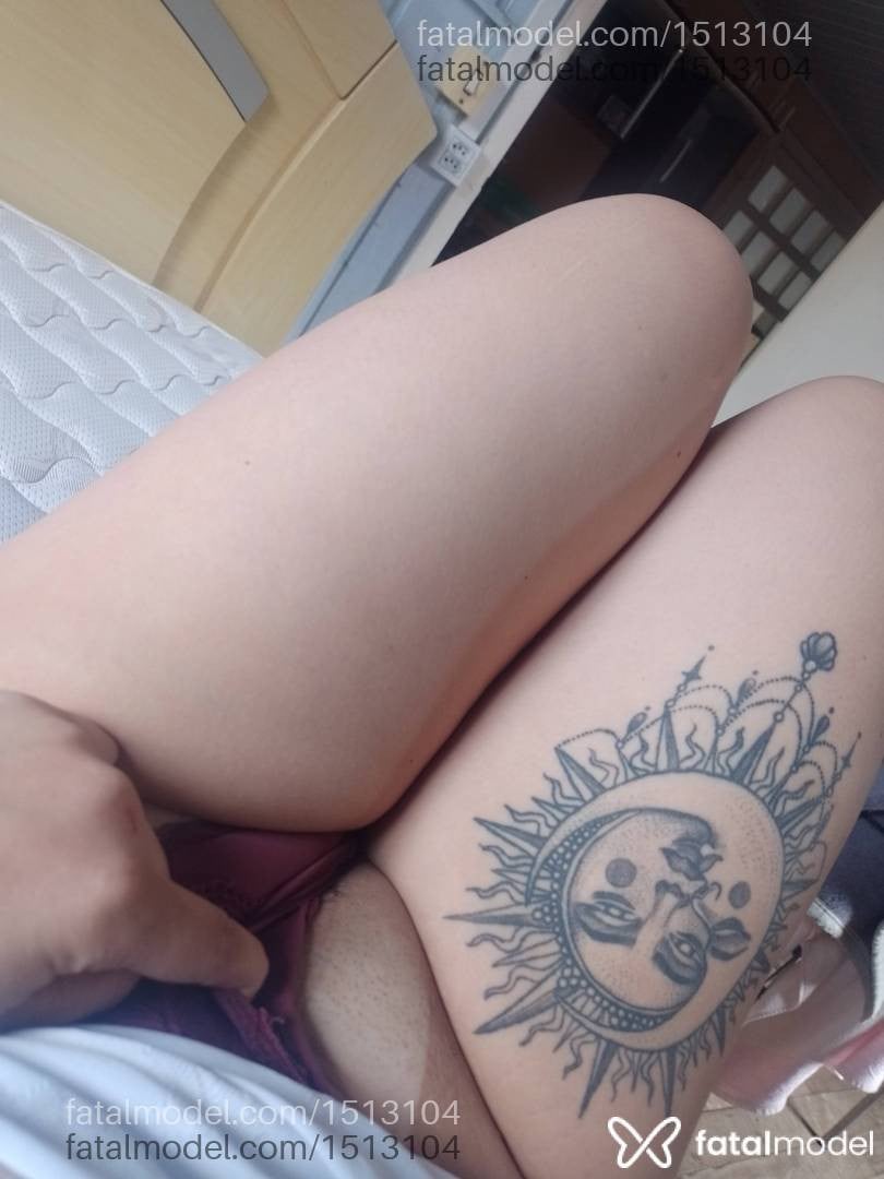 Acompanhante mulher morena (o) de olhos castanhos - Julia Albuquerque