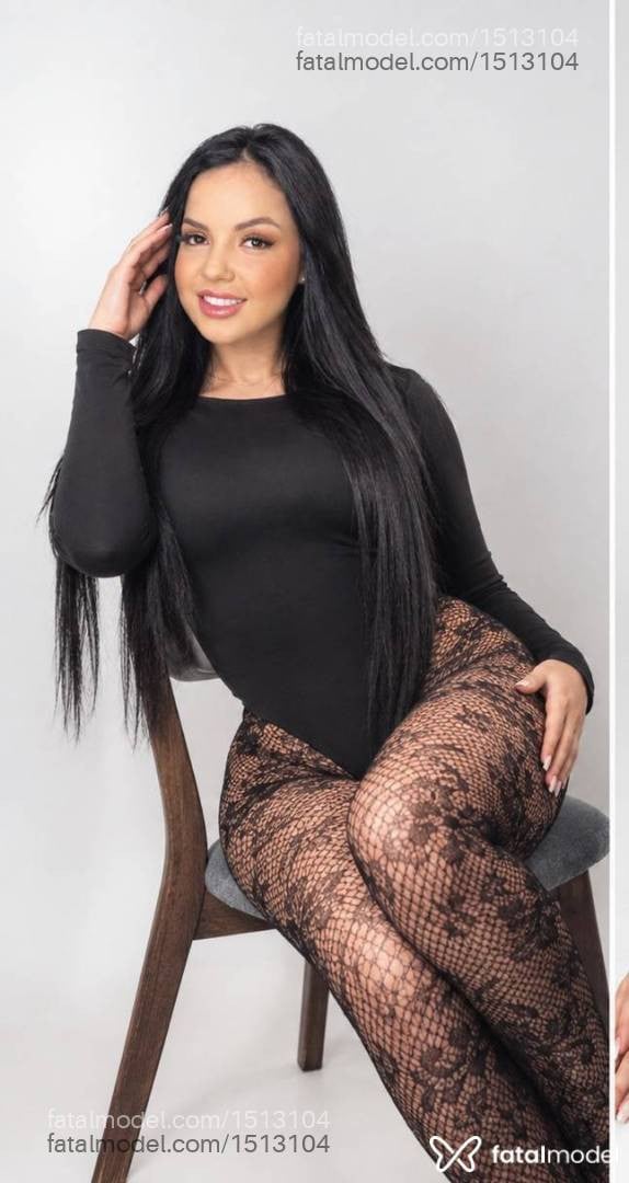 Acompanhante mulher morena (o) de olhos castanhos - Julia Albuquerque