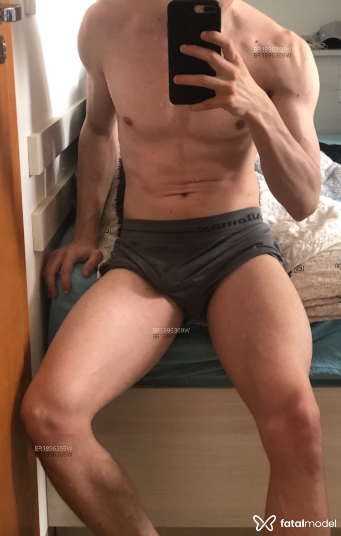Acompanhante homem com cabelo castanho de olhos castanhos em Florianópolis - Igor Delf