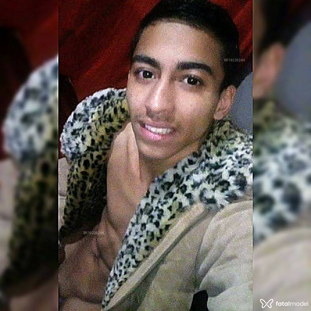 Acompanhante homem com cabelo castanho de olhos castanhos em São Paulo - Anderson Cleiton