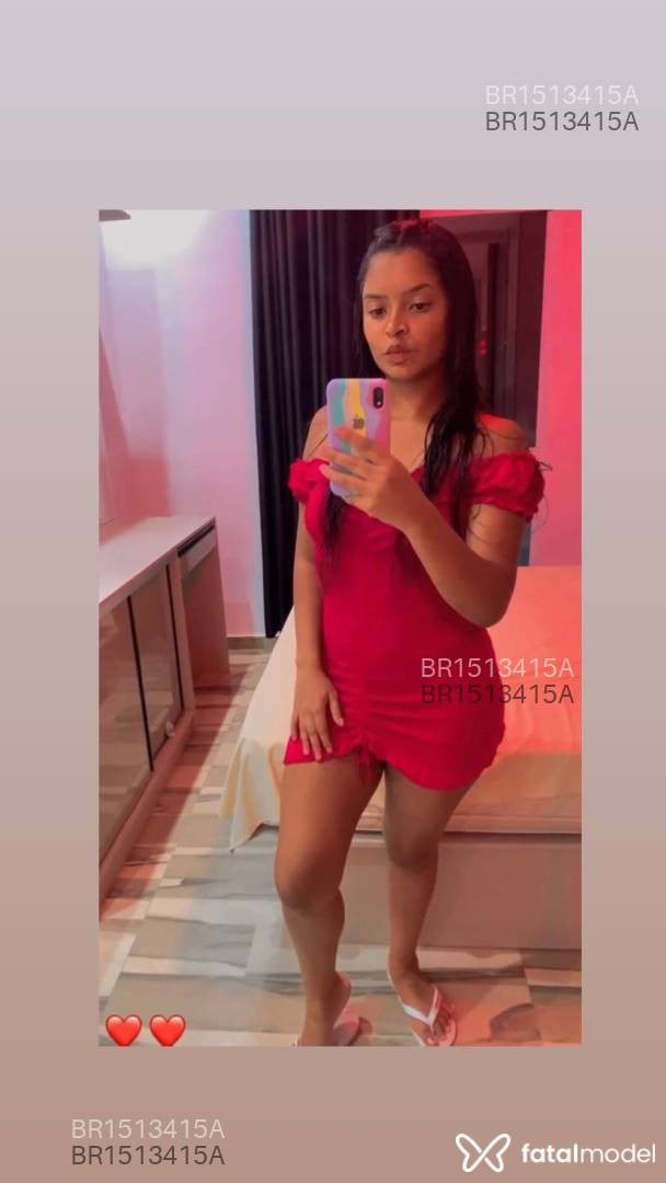 Acompanhante mulher com cabelo castanho de olhos castanhos em Jaraguá do Sul - Biaca silva