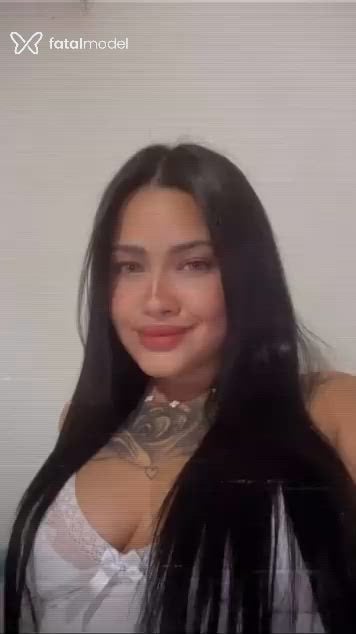 Acompanhante mulher morena (o) de olhos verdes - Marcela Ribeiro