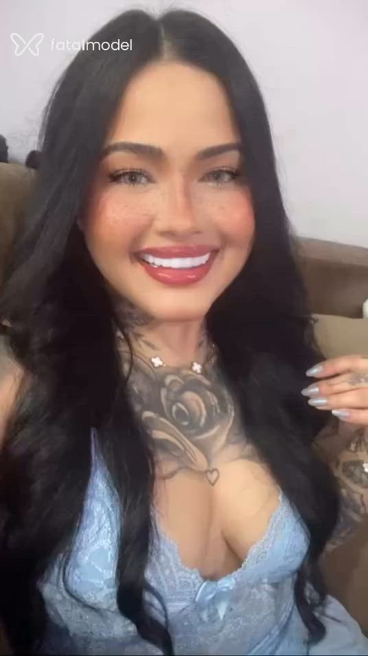 Acompanhante mulher morena (o) de olhos verdes - Marcela Ribeiro