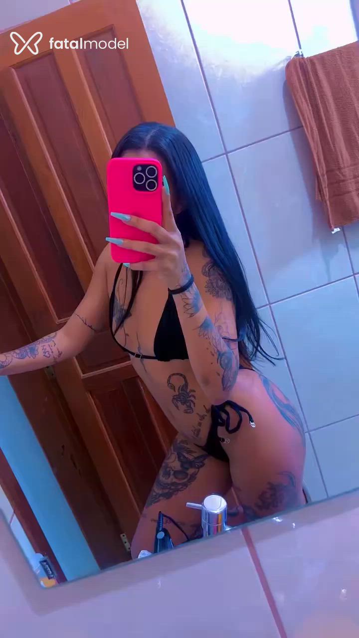 Acompanhante mulher morena (o) de olhos castanhos em Florianópolis Acompanhante mulher morena (o) de olhos castanhos em Florianópolis - Anna Letícia