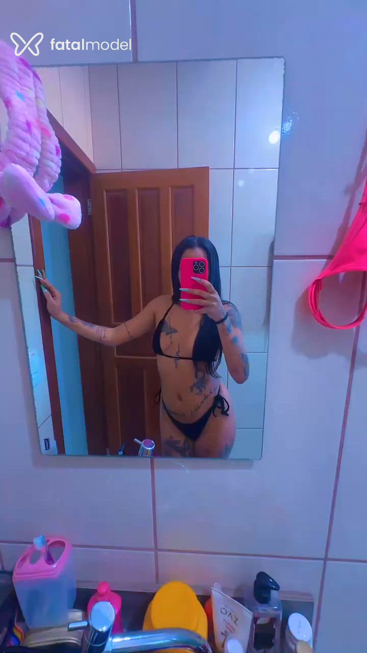Acompanhante mulher morena (o) de olhos castanhos em Florianópolis Acompanhante mulher morena (o) de olhos castanhos em Florianópolis - Anna Letícia