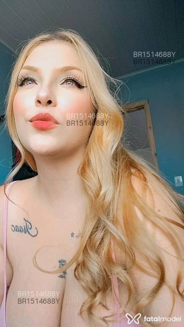 Acompanhante mulher ruiva (o) de olhos azuis em Blumenau - Liz Tavares