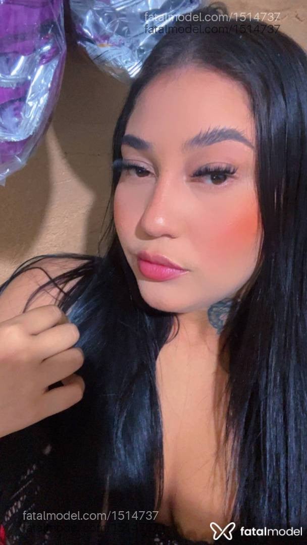 Acompanhante mulher morena (o) de olhos castanhos - Vick baroni