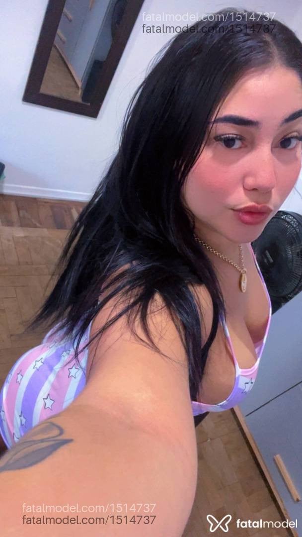 Acompanhante mulher morena (o) de olhos castanhos em Nova Friburgo Acompanhante mulher morena (o) de olhos castanhos em Nova Friburgo - Vick baroni