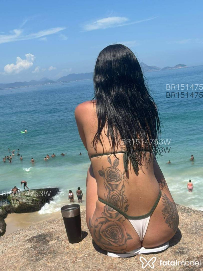 Acompanhante mulher morena (o) de olhos mel em Três Rios - Karina