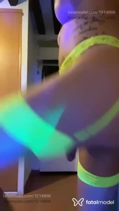 Acompanhante mulher trans loira (o) de olhos castanhos em Ponta Grossa - Barbielly Voguel