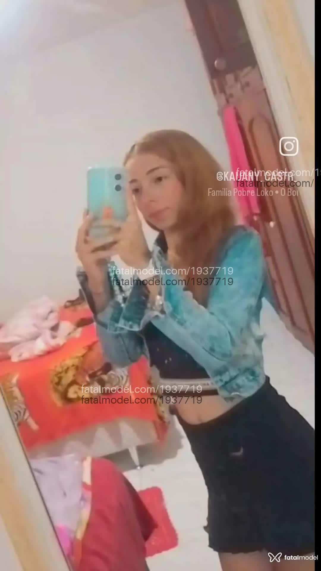 Acompanhante mulher ruiva (o) de olhos castanhos em Timbó Acompanhante mulher ruiva (o) de olhos castanhos em Timbó - Kakauh
