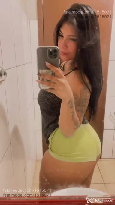 Acompanhante mulher morena (o) de olhos pretos em Itajaí Acompanhante mulher morena (o) de olhos pretos em Itajaí - Bianca