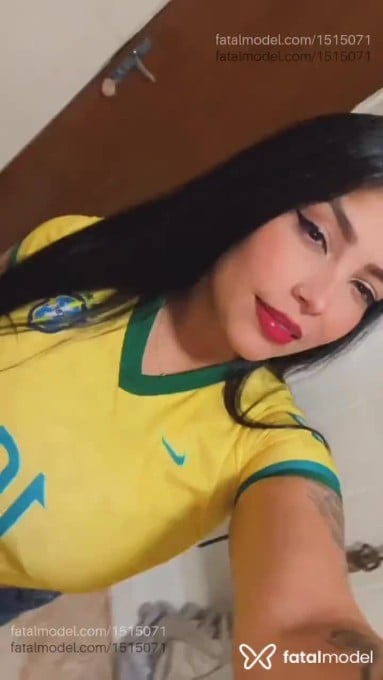 Acompanhante mulher morena (o) de olhos pretos em Itajaí Acompanhante mulher morena (o) de olhos pretos em Itajaí - Bianca