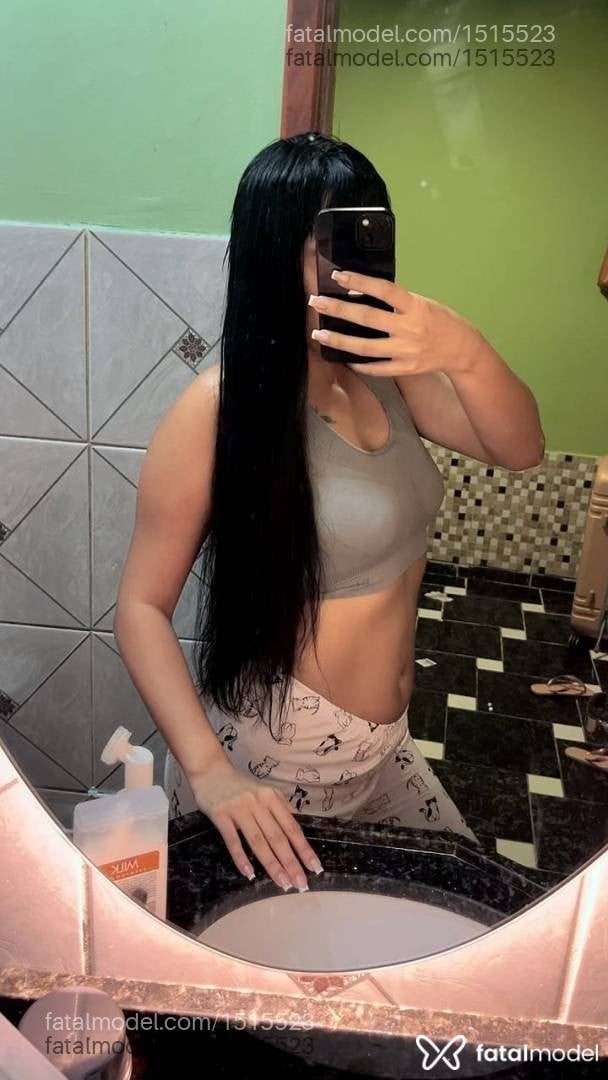 Acompanhante mulher morena (o) de olhos castanhos - Laura Vargas