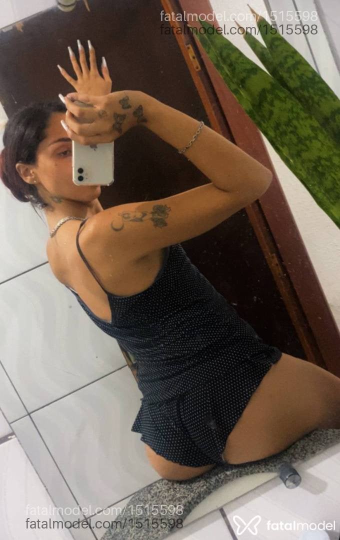 Acompanhante mulher trans morena (o) de olhos castanhos - Barbara Forbes
