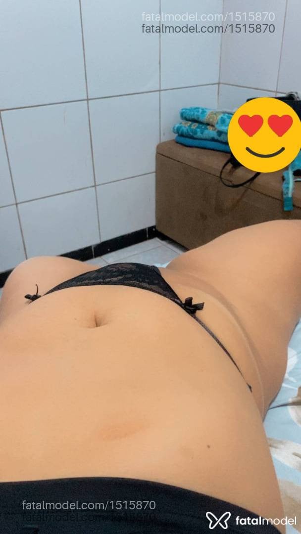 Acompanhante mulher loira (o) de olhos castanhos - Monique Borges