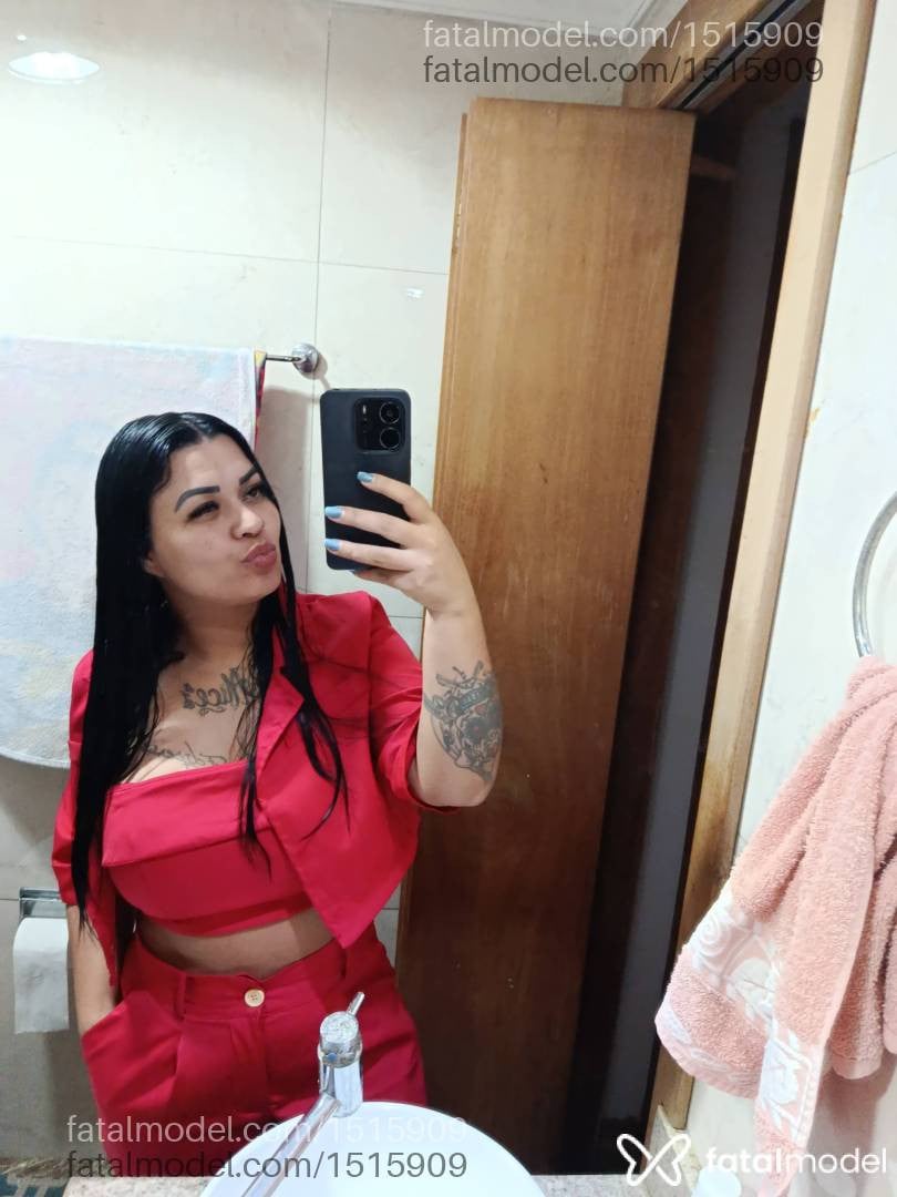 Acompanhante mulher morena (o) de olhos castanhos - Juliana bohm