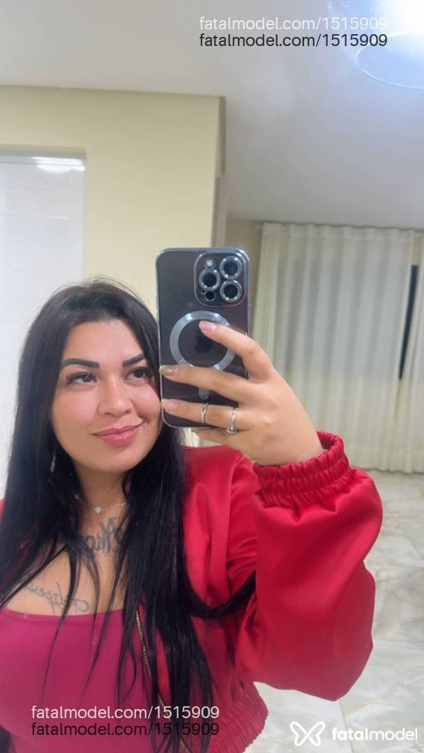 Acompanhante mulher morena (o) de olhos castanhos - Juliana bohm