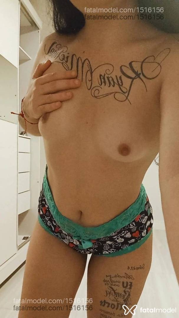 Acompanhante mulher morena (o) de olhos castanhos - Mel ferrari