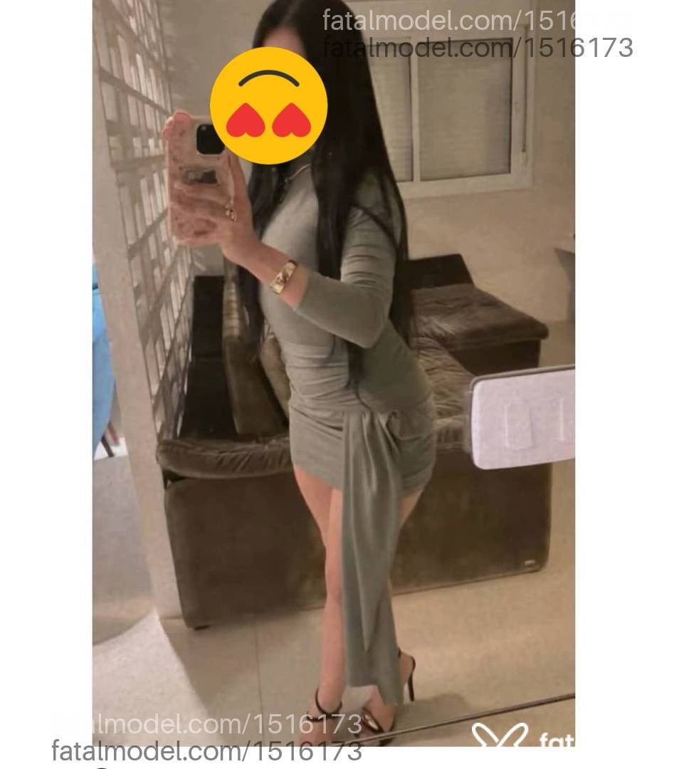 Acompanhante mulher com cabelo castanho de olhos castanhos - Luana