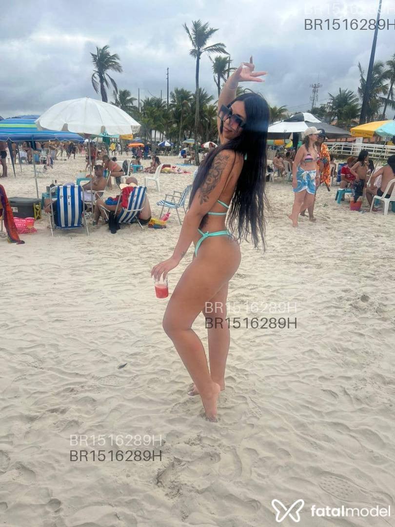 Acompanhante mulher com cabelo castanho de olhos castanhos em Patrocínio - Alicia