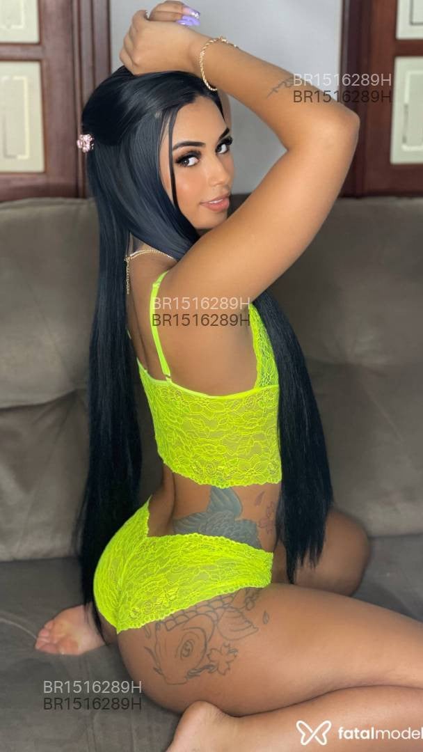 Acompanhante mulher com cabelo castanho de olhos castanhos em Patrocínio - Alicia