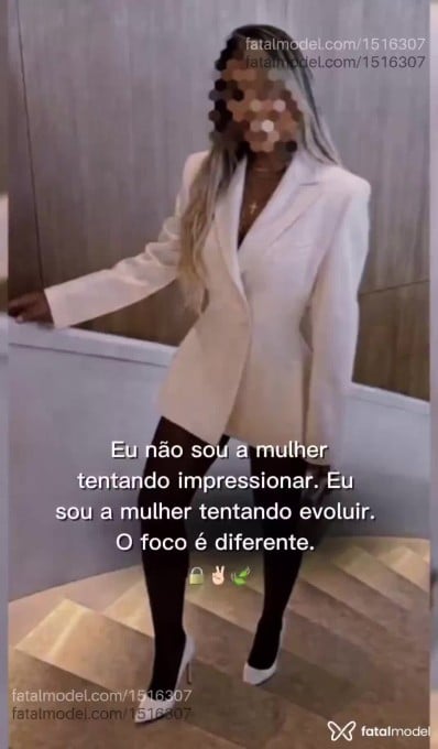 Acompanhante mulher loira (o) de olhos castanhos em Governador Valadares - Chloe