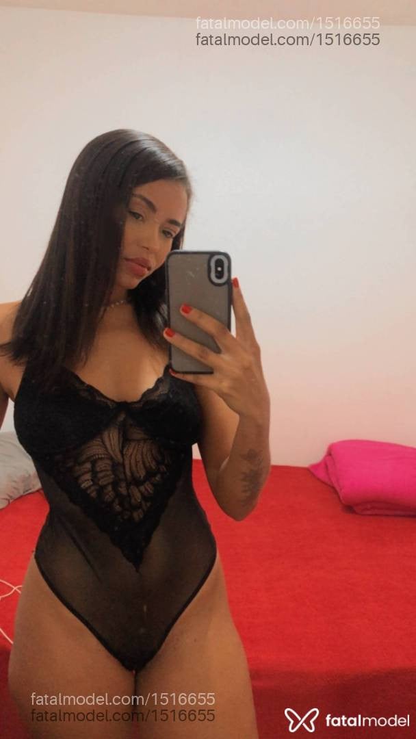 Acompanhante mulher morena (o) de olhos castanhos - Pérola Mello