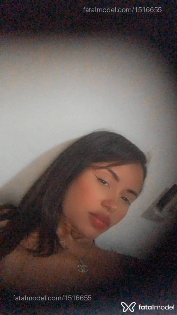 Acompanhante mulher morena (o) de olhos castanhos - Pérola Mello