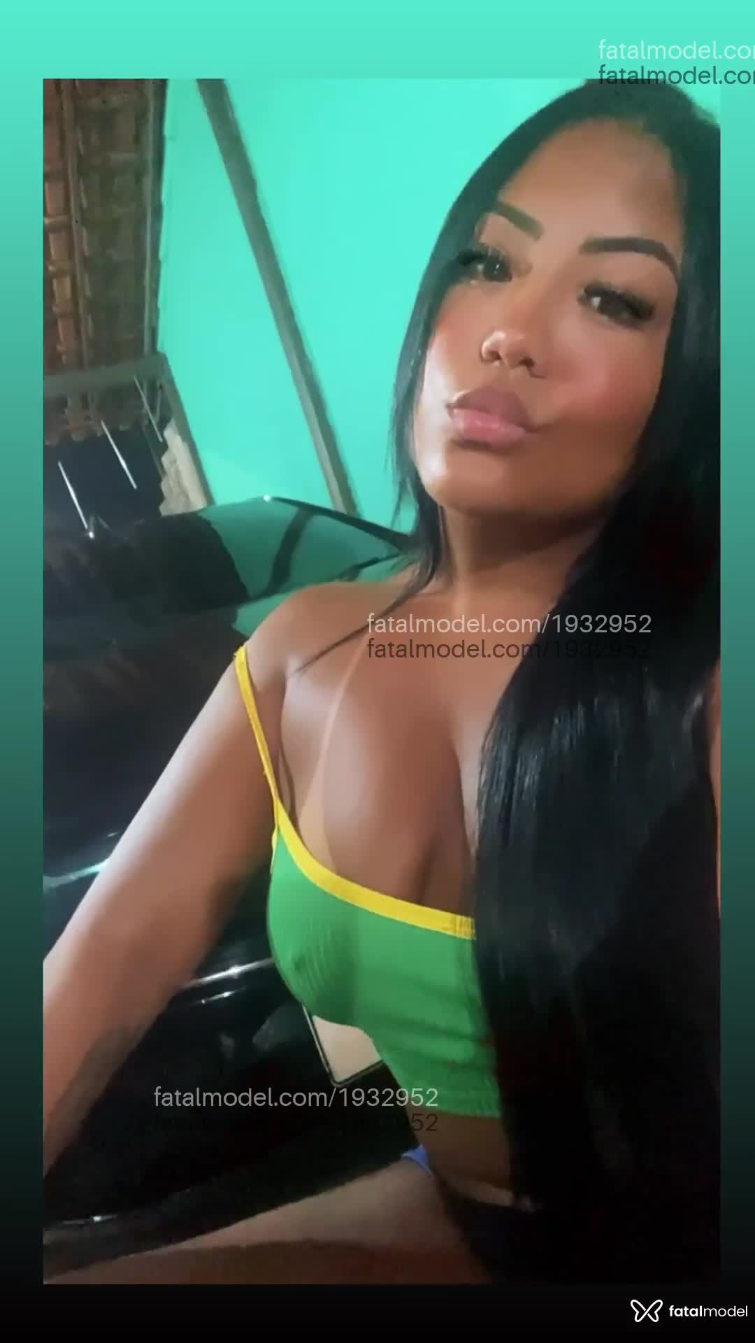 Acompanhante mulher morena (o) de olhos castanhos em Uberlândia - Pocah