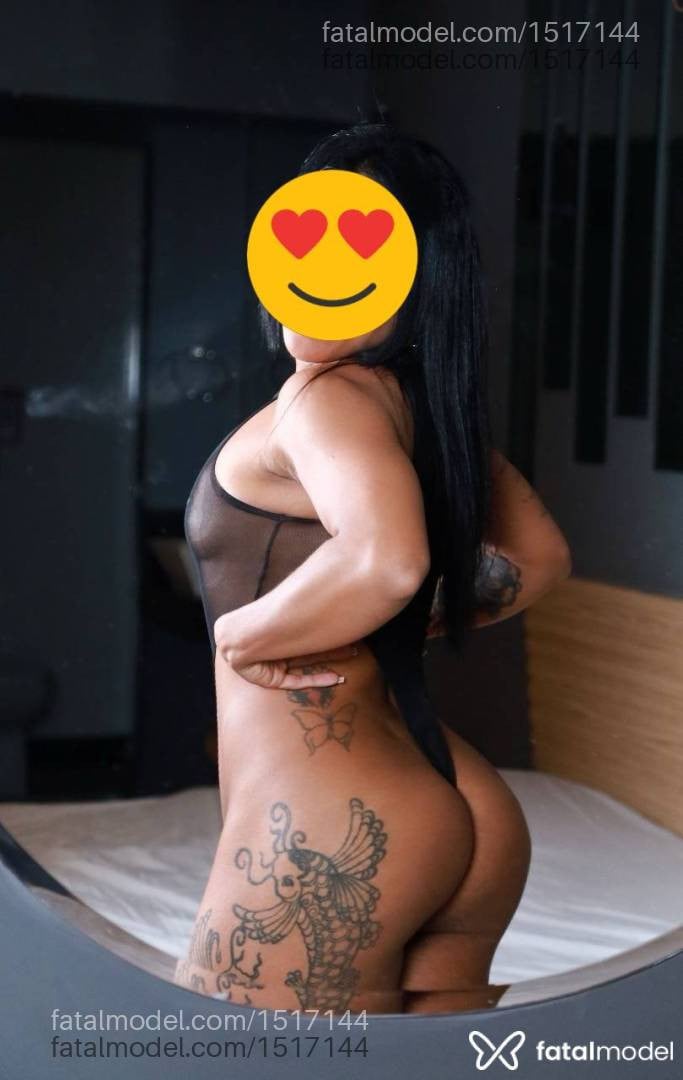 Acompanhante mulher morena (o) de olhos castanhos - Cunhã