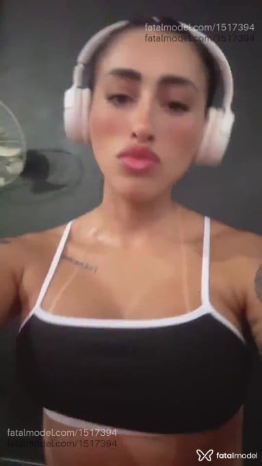 Acompanhante mulher com cabelo castanho de olhos castanhos em Ijuí - Yá Zamal