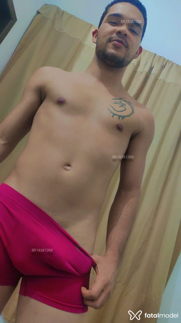 Acompanhante homem morena (o) de olhos castanhos em Joinville Acompanhante homem morena (o) de olhos castanhos em Joinville - Christian Gabriel