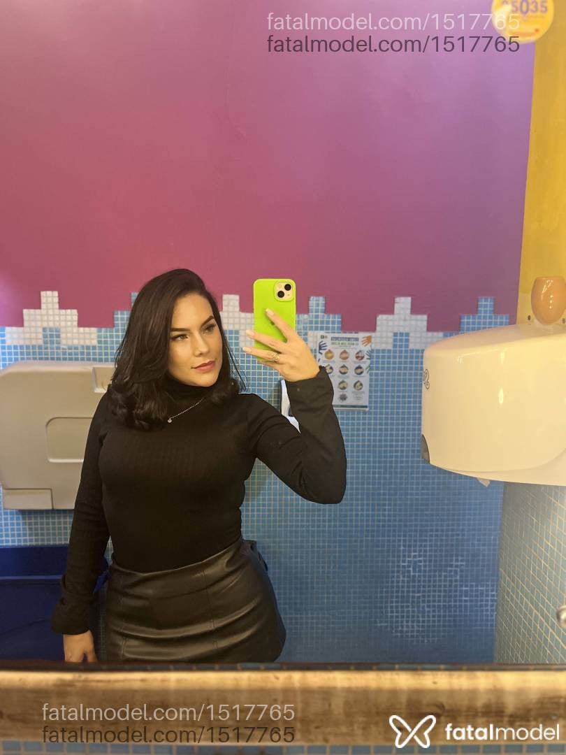 Acompanhante mulher morena (o) de olhos verdes em Foz do Iguaçu - Elena Moretti