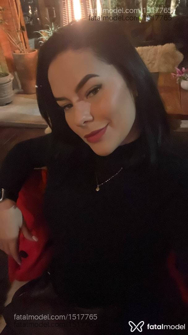 Acompanhante mulher morena (o) de olhos verdes em Foz do Iguaçu - Elena Moretti