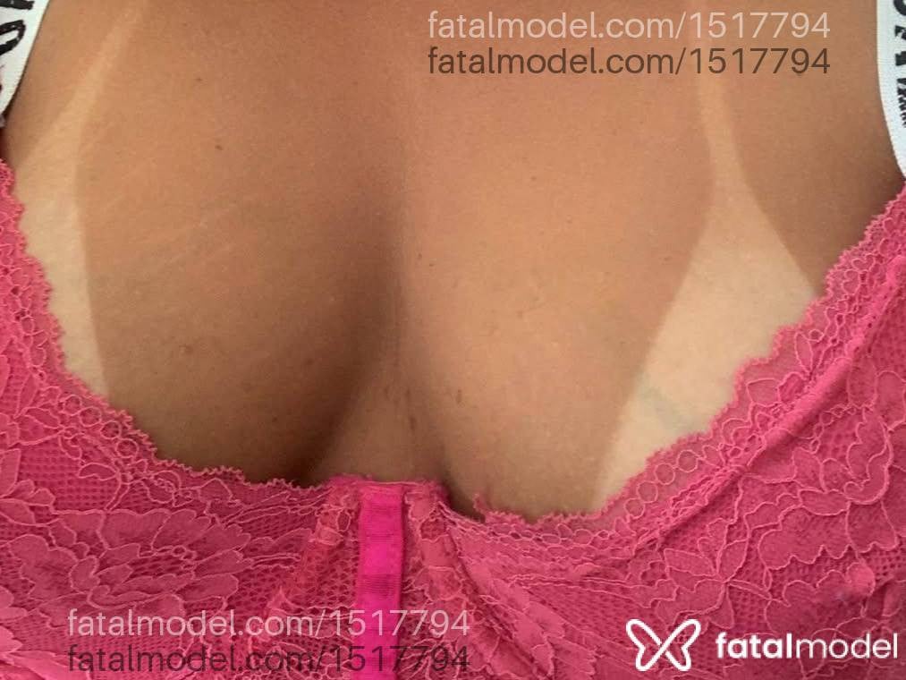 Acompanhante mulher com cabelo castanho de olhos mel - Bella Werneck