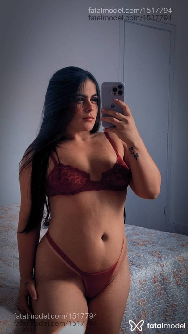 Acompanhante mulher com cabelo castanho de olhos mel - Bella Werneck