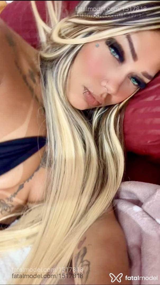 Acompanhante mulher loira (o) de olhos castanhos - Sabrina Silva