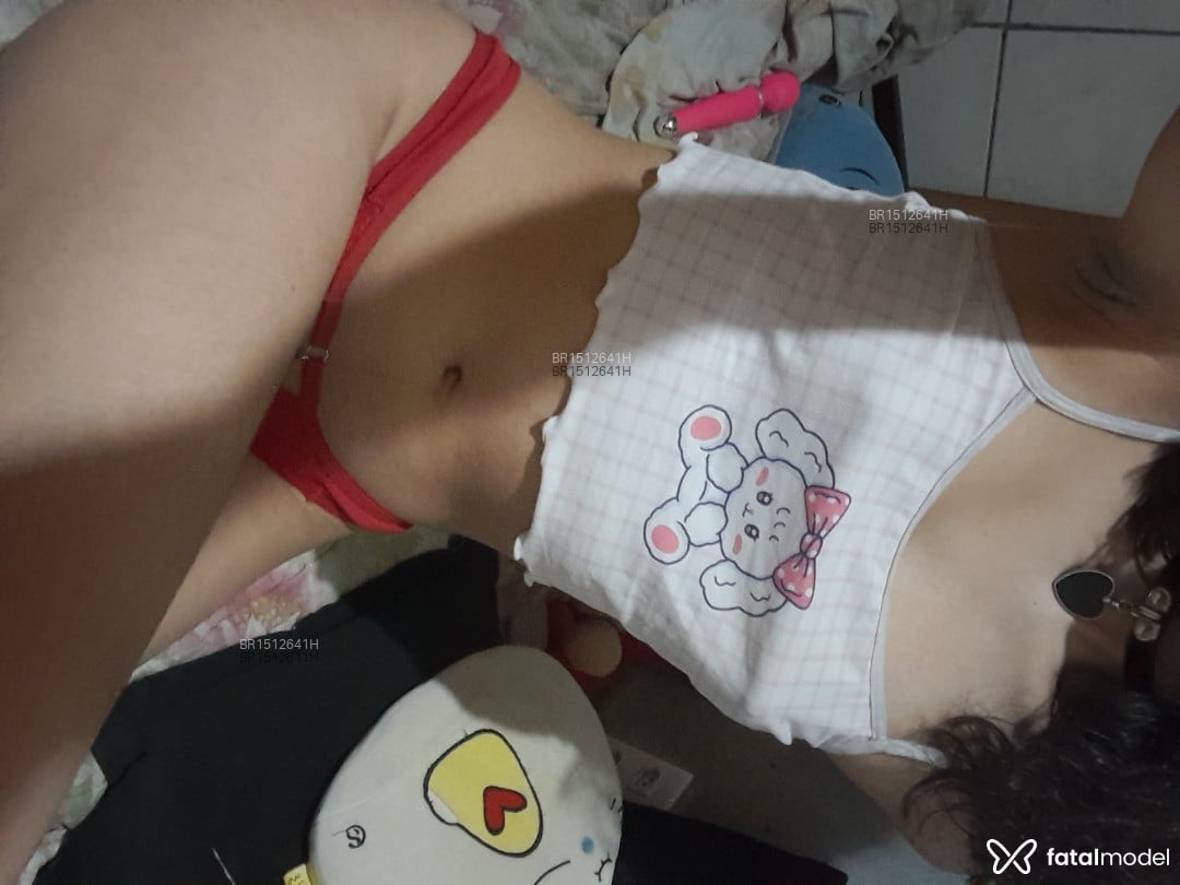 Acompanhante mulher morena (o) de olhos castanhos em Virtual - Ayla Switch