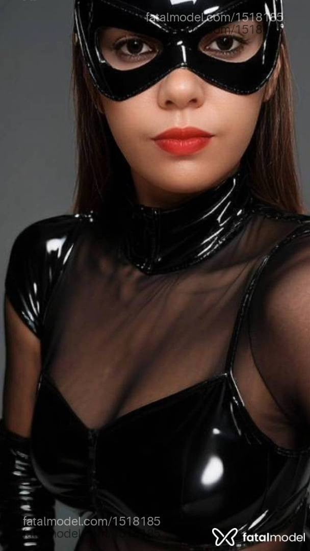 Acompanhante mulher morena (o) de olhos castanhos - Maitê
