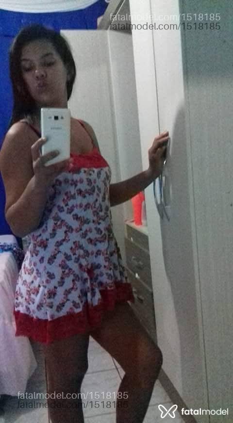 Acompanhante mulher morena (o) de olhos castanhos - Maitê Acompanhante mulher morena (o) de olhos castanhos - Maitê