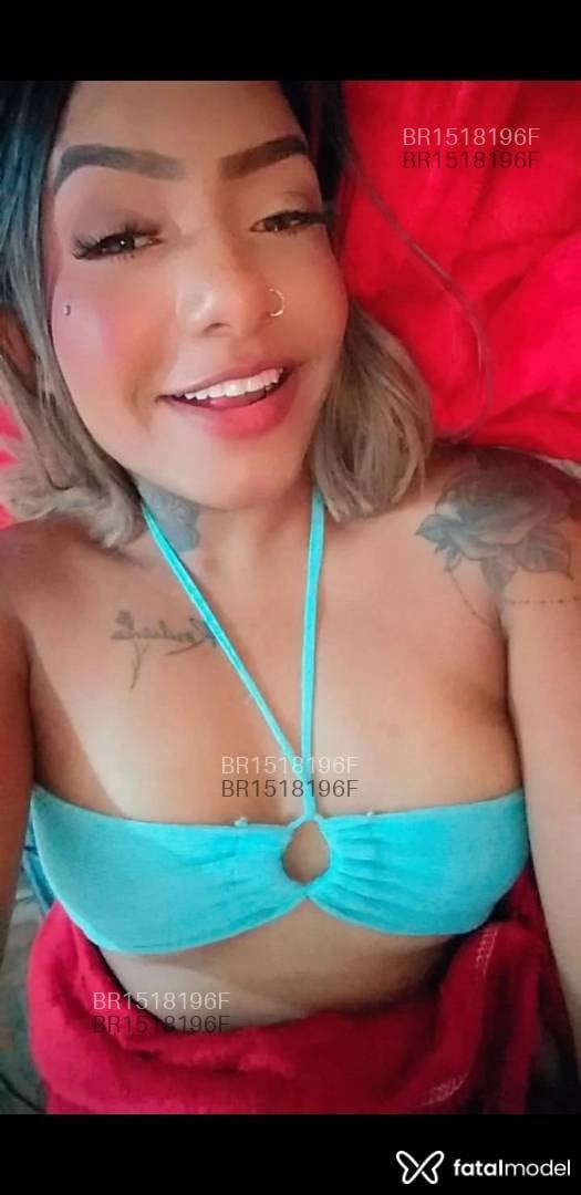 Acompanhante mulher loira (o) de olhos castanhos em Juiz de Fora - Mel muniz