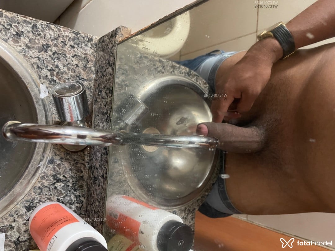 Acompanhante homem morena (o) de olhos pretos em Parauapebas - Aguiar