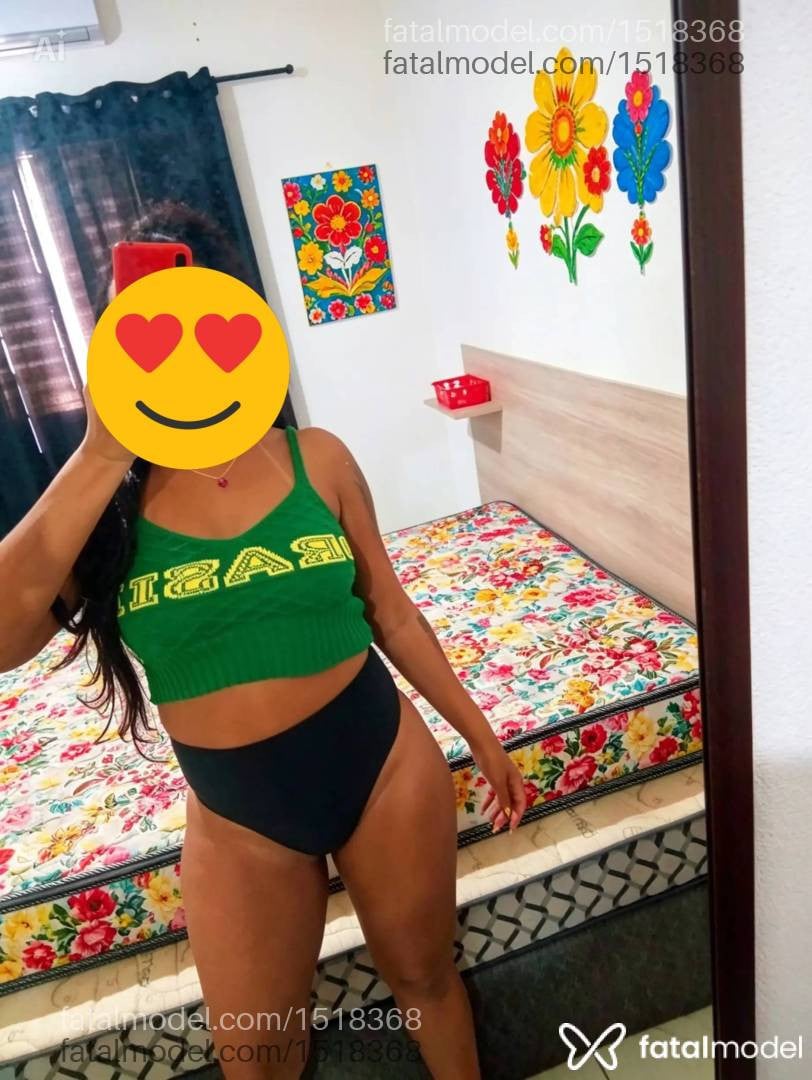Acompanhante mulher morena (o) de olhos castanhos - Nycolle