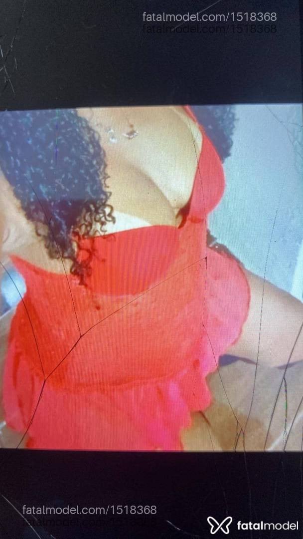 Acompanhante mulher morena (o) de olhos castanhos - Nycolle