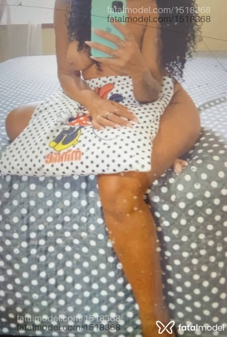Acompanhante mulher morena (o) de olhos castanhos - Nycolle