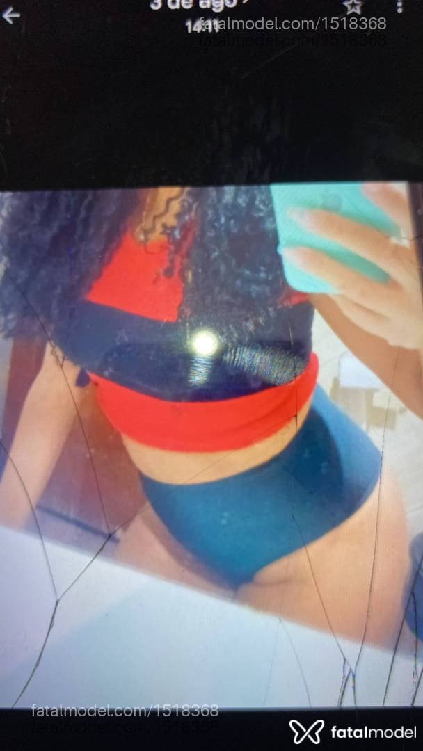 Acompanhante mulher morena (o) de olhos castanhos - Nycolle