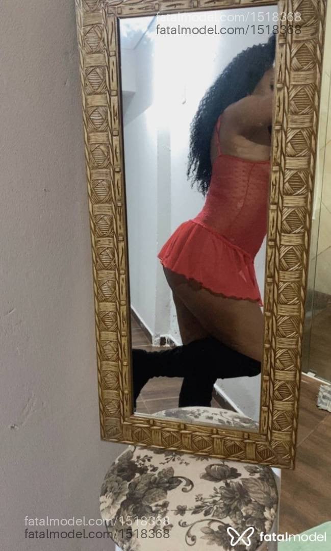 Acompanhante mulher morena (o) de olhos castanhos - Nycolle