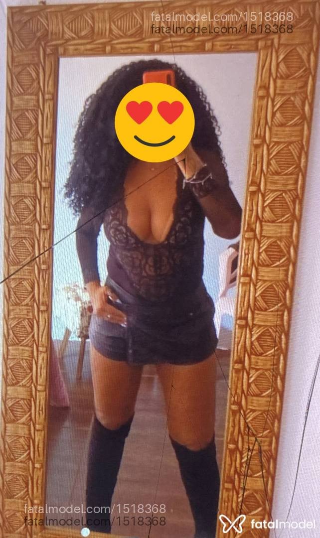 Acompanhante mulher morena (o) de olhos castanhos - Nycolle