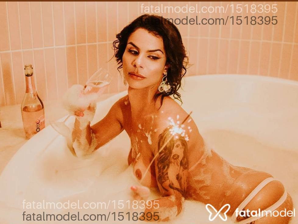 Acompanhante travesti morena (o) de olhos castanhos - Jámille Gaúcha
